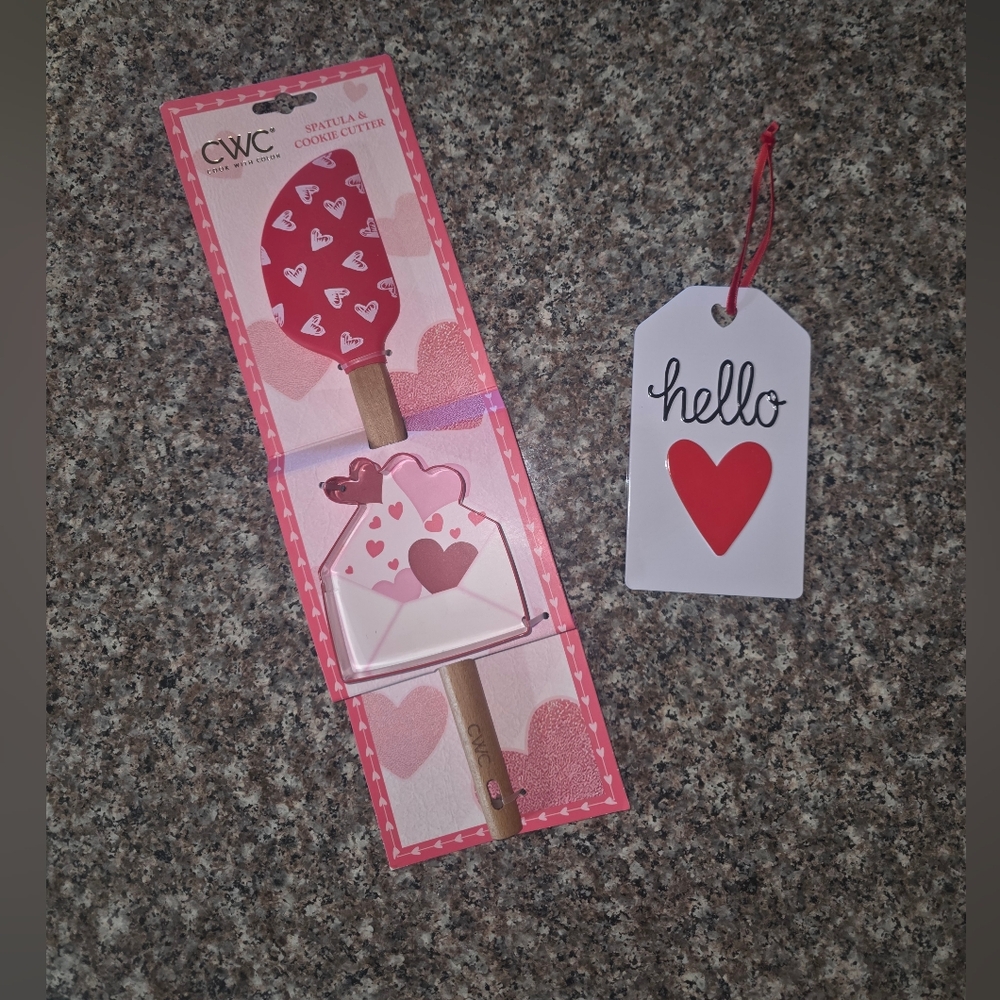 ❤️ Spatula, Cookie Cutter, Metal Sign & Gel Cling Bundle